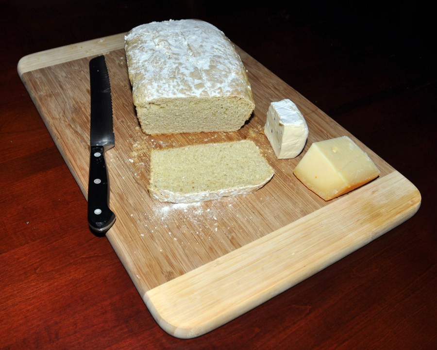 Einkorn bread and cheese